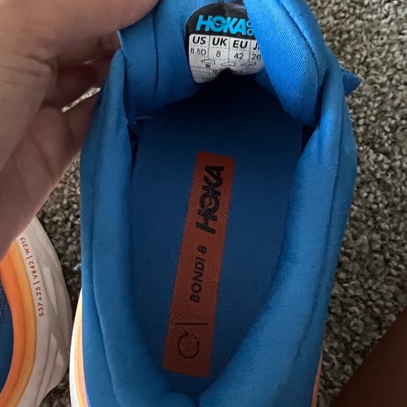 HOKA Bondi8 Sneaker Size 8.5 - Picture 5 of 5